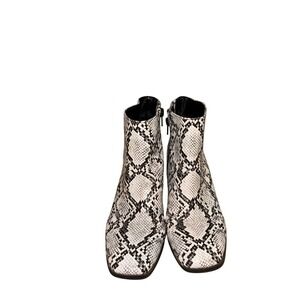 Snakeskin Ankle Boots Block‎ Heel Fashion Booties Trendy Style Size 7.5